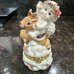 Creamsicle Reindeer Rider trinket box collectible